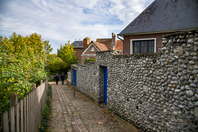 photo1