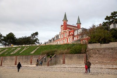 photo1