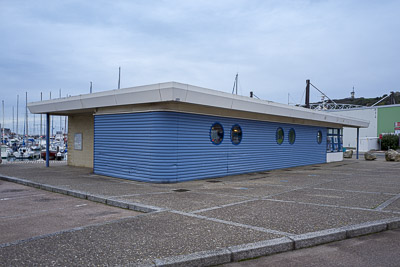 photo1